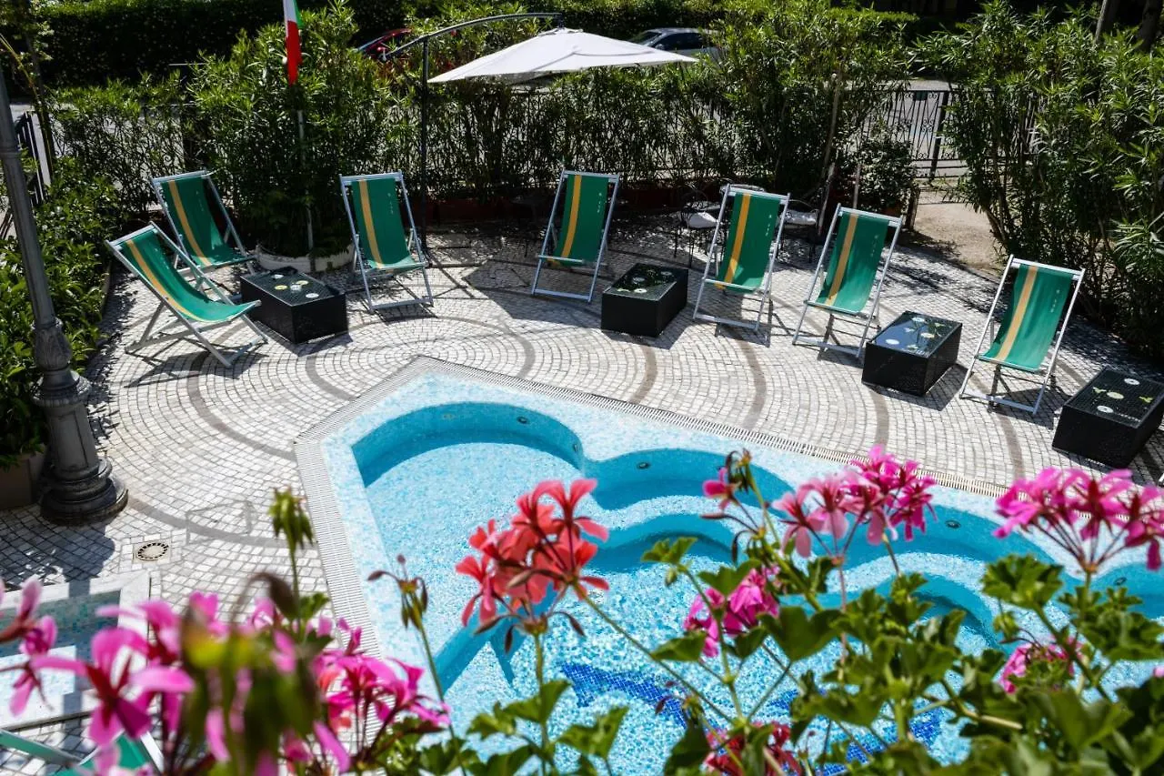 ***  Esedra Hotel Rimini Itália